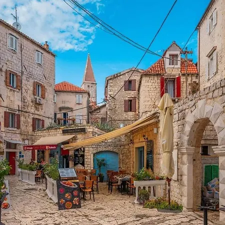 Carija Vendégház 3*