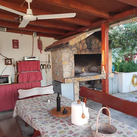 Guest house Carija 3*