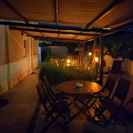 Guest house Carija
