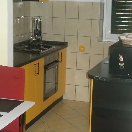 克瑞加客房旅馆 3* 特罗吉尔