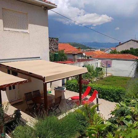 克瑞加客房旅馆