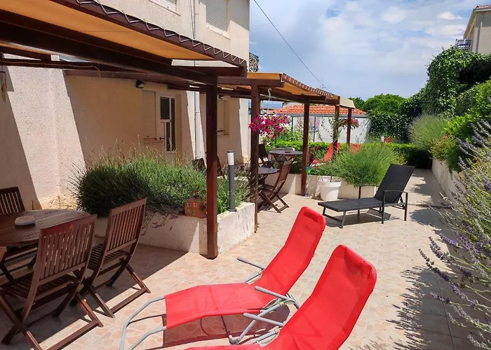 Guest house Carija